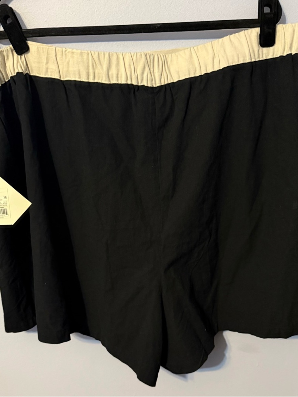 Ava & Viv Black Mini Wrap Skort with Cream Trim and Side Tie - Picture 5 of 6